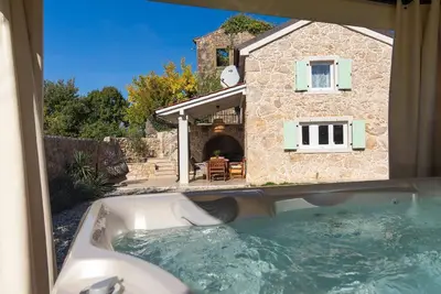 Image de Maison de vacances Dobrinj pour 1 - 6 personnes avec 2 chambres Ă coucher - Maison de vacances
