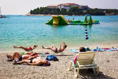 Image de Appartement de vacances Pjescana Uvala pour 1 - 5 personnes avec 2 chambres à coucher - Maison mitoy