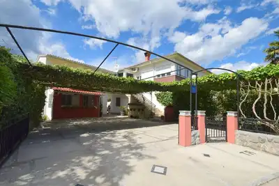 Image de Appartement de vacances Malinska pour 1 - 4 personnes avec 2 chambres à coucher - Appartement de vac