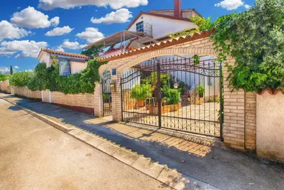 Image de Appartement de vacances Peroj pour 1 - 4 personnes avec 2 chambres Ă coucher - Appartement de vacanc