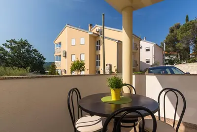 Image de Appartement de vacances Dobrinj pour 1 - 4 personnes avec 2 chambres Ă coucher - Appartement de vaca