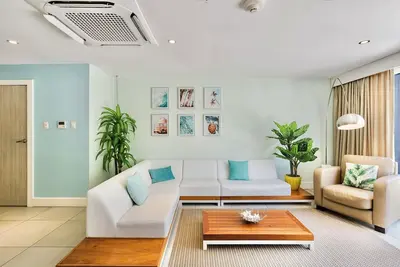 Image de Grand appartement familial à 5 minutes à pied de Palm Beach! ! ! ! !