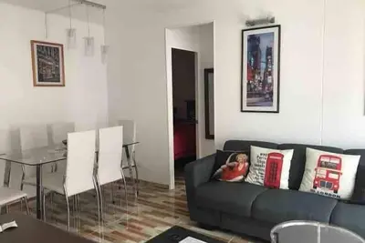 Image de Cosmopolita Rojo WiFi 6 personnes La Serena