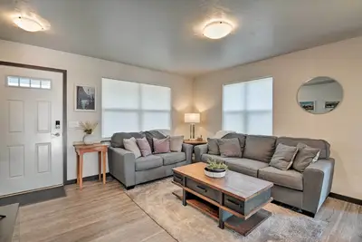 Image de Nouveau! Missoula Townhome w / Patio - À 2 km du centre-ville