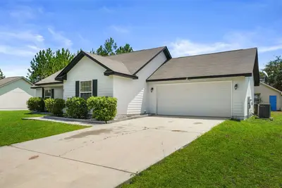Image de Maison entière, près de Kings Bay et St Mary's historique
