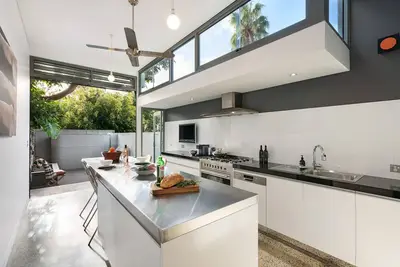 Image de Maison de designer de luxe, emplacement et parking parfaits