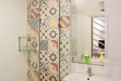Image de Fleurs sauvages en Méditerranée, 2br + Wifi, accès au centre commercial