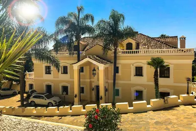 Image de Grand Golf and Spa Mansion à 8 km de Puerto Banus