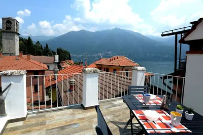 Image de LaCasetta _ Como Lakeview Terrace appartement rénové.