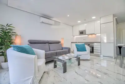 Image de Appartement moderne impeccable dans les hauts de la très populaire Ciudad Quesada.