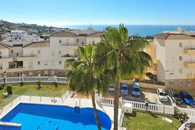 Image de Rez-de-chaussée avec terrasse de jardin à Riviera del Sol