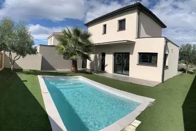 Image de Villa avec piscine, vue imprenable sur le lac des Sesquiers