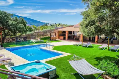 Image de Finca El Balcon de Lomas de Cubo / Wifi gratuit / Jacuzzi extérieur