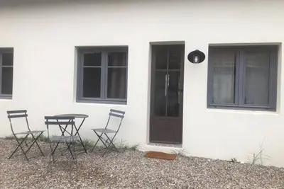 Image de Gite Cote cour. . . . . .