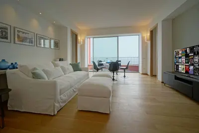 Image de Charmante élégance dans une villa proche du centre mais dans un quartier très calme