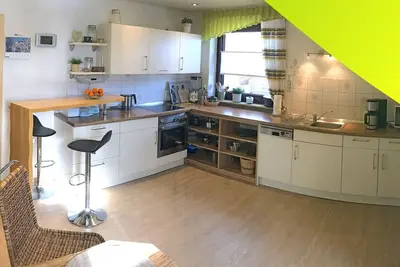 Image de Appartement de haute qualité avec grand balcon, connexion Wi-Fi gratuite et cuisine entièrement équipée