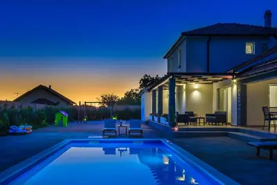 Image de Superbe maison à Sibenik avec WiFi