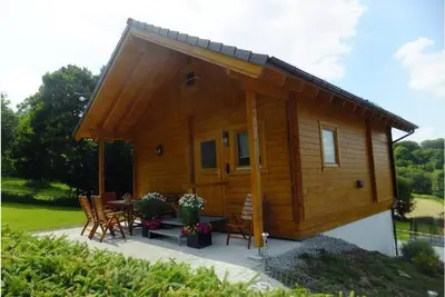 Image de Maison de vacances confortable de 40 m² avec chauffage en pierre naturelle, parking gratuit et connexion Wi-Fi
