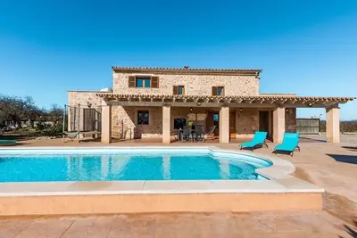 Image de Maison de vacances, piscine privée, Wifi, climatisation, 4 chambres à coucher, 2. 5 salles de bain