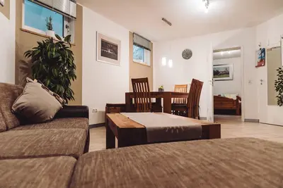 Image de Moderne Ferienwohnung (80qm) mit gemütlicher Sitzecke im Garten