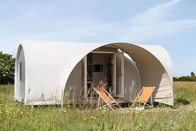 Image de Coco Sweet 16m² + terrasse avec auvent - sans sanitaires privés 4 personnes