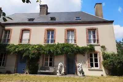 Image de Grande maison de caractere a la campagne