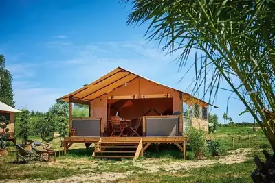 Image de Bungalow toilé meublé Victoria 5 personnes