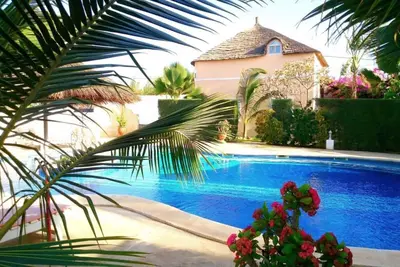 Image de Villa de Reve A Petit Prix. Acces Direct A La Belle Piscine 18x11, Plage 300 M