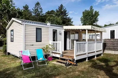 Image de Mobilhome Grand Confort 27m² / 2 chambres avec terrasse couverte 4 personnes