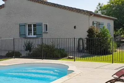 Image de Villa individuelle avec piscine privée en Provence dans un coin de campagne