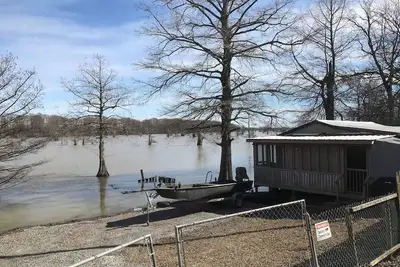 Image de Cabine de pêche sur le fleuve Mississippi - Oxbow Lake