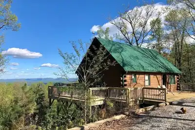 Image de Deux dollars cabine à Buck Mountain, Caroline du Nord (Deux vues! )