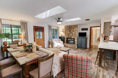 Image de Emerald Isle Cabins sur le lac Cross, Shreveport, La