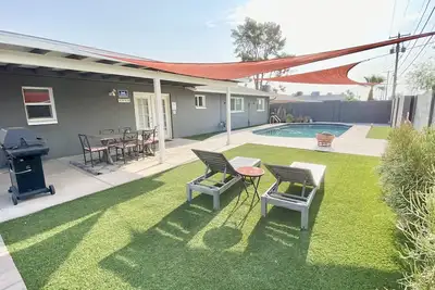 Image de Spectaculaire Scottsdale Tempe 3bd 2bath, piscine, bain à remous, WiFi, garage, barbecue à gaz