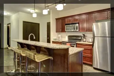 Image de Luxe Grand Rockies 2bed2bath Canmore Centre