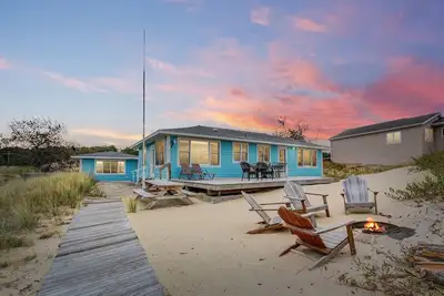 Image de Cathead Bay Sandcastle, Lac Michigan, Cottage dans les dunes!