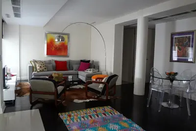 Image de Meilleur quartier - Apt @ Recoleta - 3br 3bt - Ac-Heat / WiFi / Maid Incl - Voir nos avis!