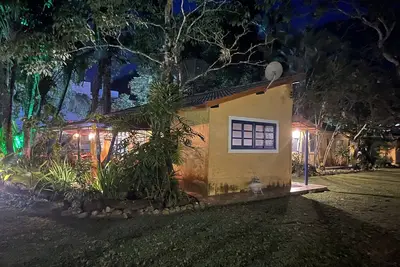 Image de ferme Ricci! 05 suites, barbecue, clim, 100 m de la plage Cove! !