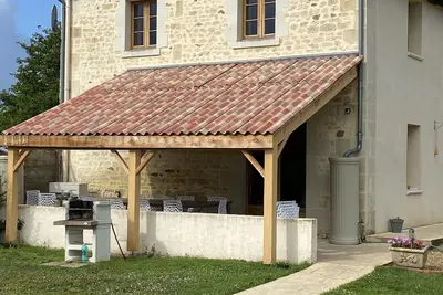 Image de Grand gîte peut accueillir jusqu'à 12 personnes dans un petit hameau rural