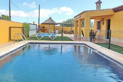 Image de Maison avec piscine à Roche