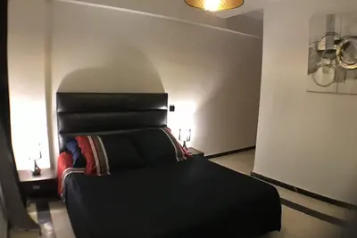 Appartement moderne avec piscine, à proximité du centre avec le stress de la ville