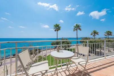 Image de Talaiot Cala Millor - Apartment with sea views in Cala Millor. Free WiFi