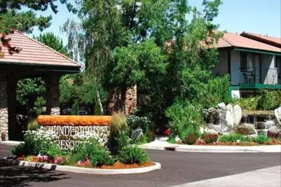 Image de Condo 2 chambres Thunderbird Resort Club - Sparks