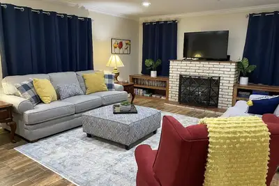 Image de College Street B & B (Whole House)