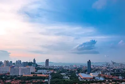 Condo moderne entièrement meublé une chambre à coucher près de la plage de Jomtien
