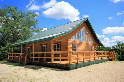 Image de River Valley Lake Cabin
