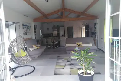 Image de Maison Vendéenne type Loft Californien au calme à 10 mn des plages!