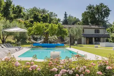 Image de Villa 2 hydro, piscine chauffée, aire de jeux