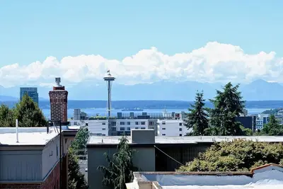 Image de Superbe studio avec vue sur la colline du Capitole