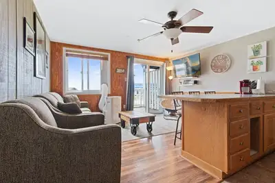 Image de Sans Appel Et Commutateur Prix Comprend Parking / Nettoyage / Wi-Fi 2br / 2ba Sleep 6 Ml216